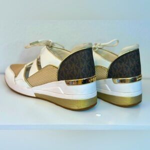 Michael Kors Women Beckett White Brown Gold Wedge Sandal Sneakers, EUC, Size 7.5